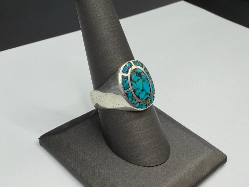 VINTAGE STERLING SILVER CRUSHED TURQUOISE NATIVE AMERICAN DESIGN RING - 2