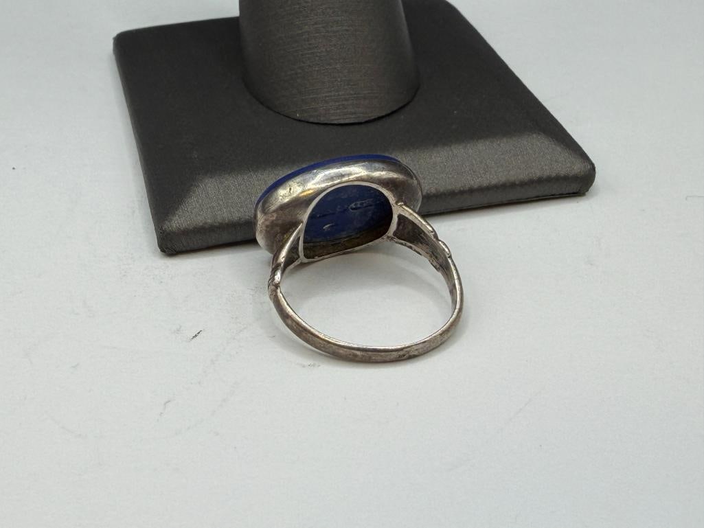 VINTAGE WEDGWOOD STERLING SILVER BLUE CAMEO RING FEATURING WOMAN AND CHERUB - 4