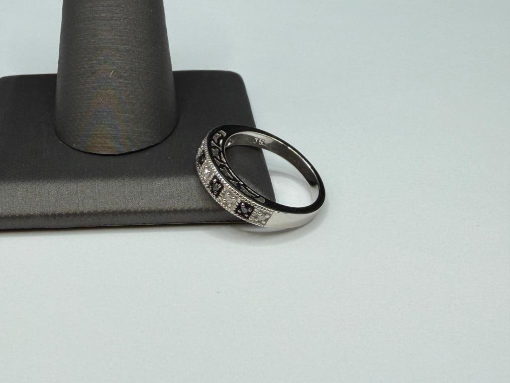 STERLING SILVER BLACK AND WHITE DIAMOND FASHION RING - 3