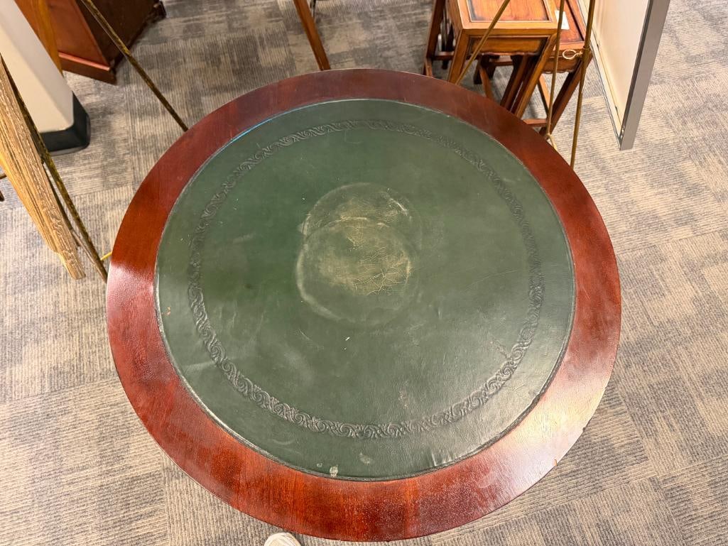 CIRCA 1930'S MAHOGANY DUNCAN PHYFE ROTATING DRUM TABLE WITH LEATHER INLAY TOP - 3