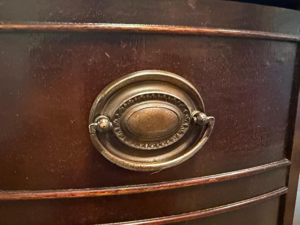 CIRCA 1930'S MAHOGANY DUNCAN PHYFE ROTATING DRUM TABLE WITH LEATHER INLAY TOP - 7