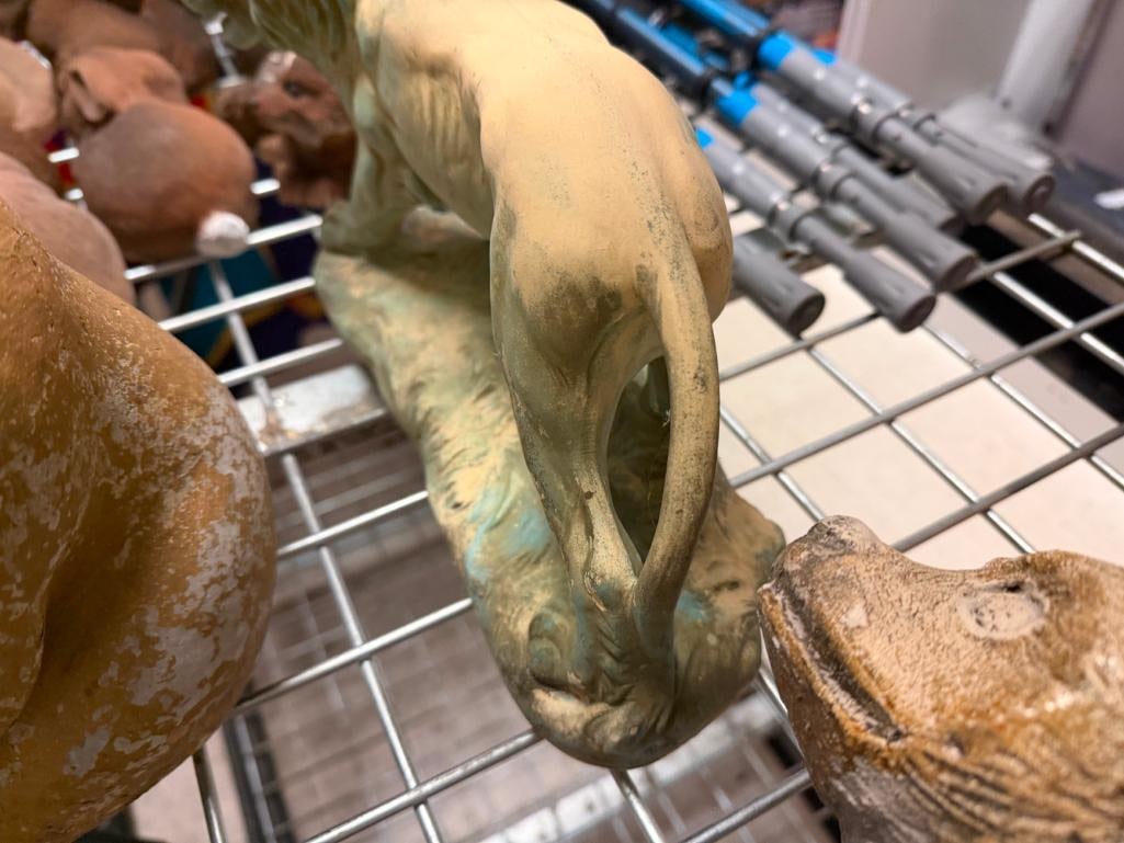 CERAMIC LION AND CEMENT YARD ART BEARS - 9