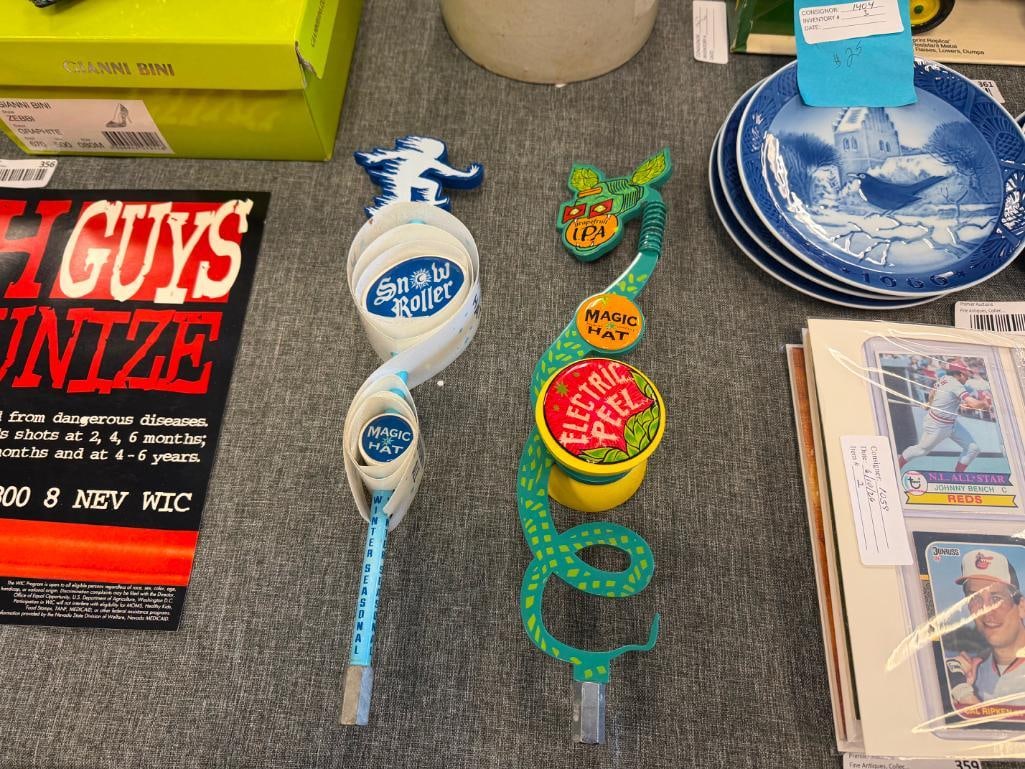 SNOW ROLLER AND ELECTRIC EEL IPA MAGIC HAT BREWING COMPANY BEER TAP HANDLES - 2