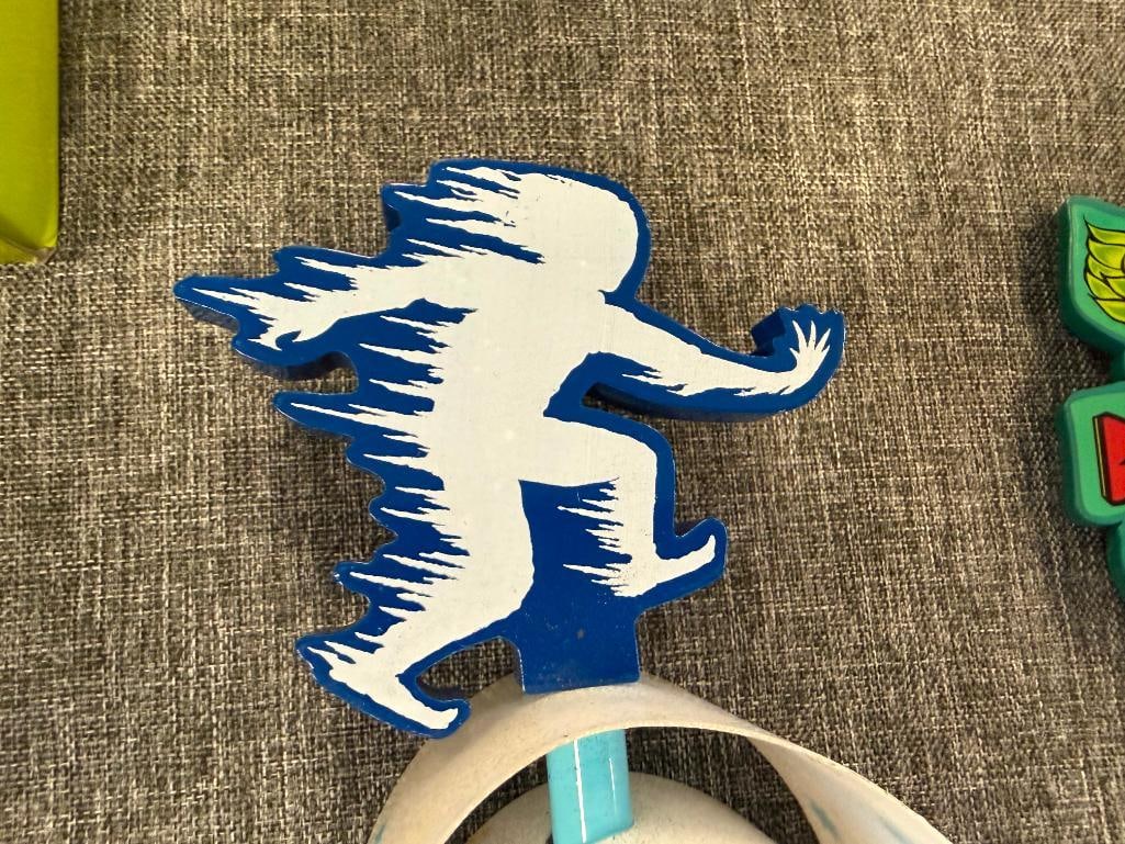 SNOW ROLLER AND ELECTRIC EEL IPA MAGIC HAT BREWING COMPANY BEER TAP HANDLES - 4