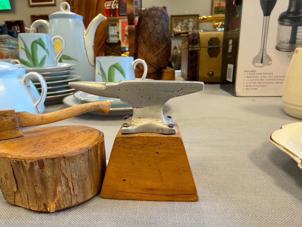 MID-CENTURY MINIATURES ALUMINUM ANVIL MADE IN B.C. CANADA 1955 AND JOHN KELLER AXE AND STUMP 1957 - 3