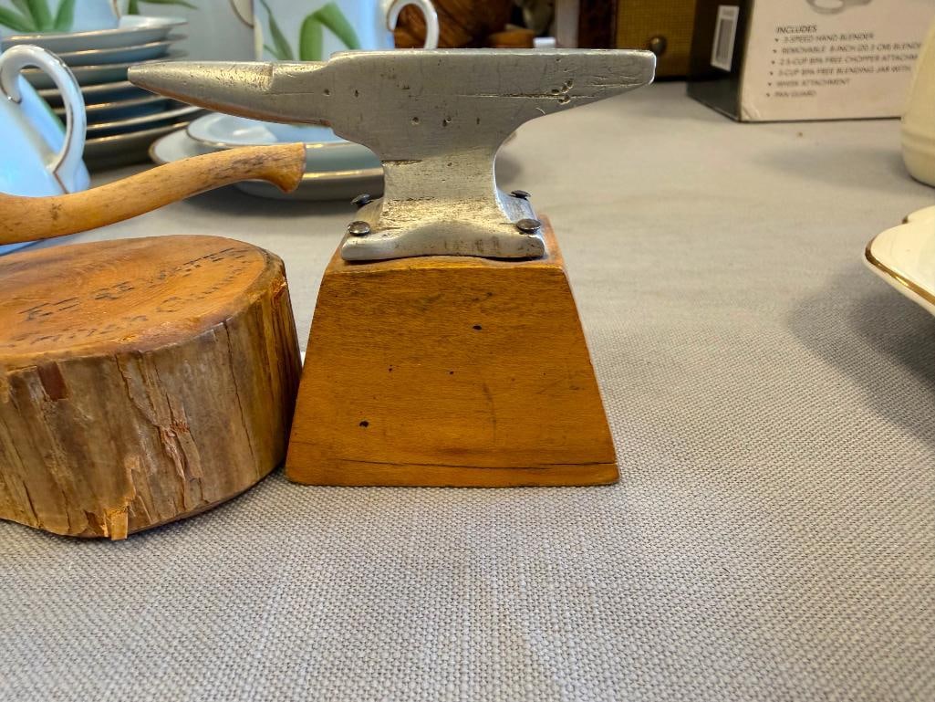 MID-CENTURY MINIATURES ALUMINUM ANVIL MADE IN B.C. CANADA 1955 AND JOHN KELLER AXE AND STUMP 1957 - 4