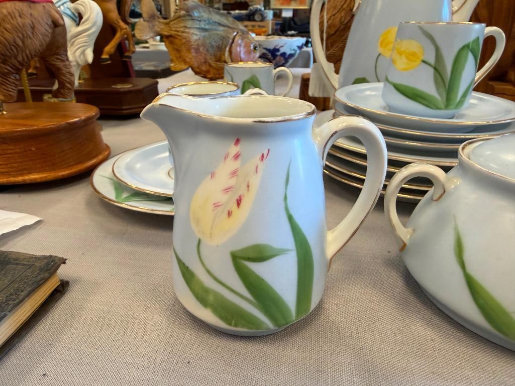 VINTAGE THOMAS BAVARIA GERMAN CHINA TEA SET FLORAL DESIGN WITH GILT ACCENTS - 3