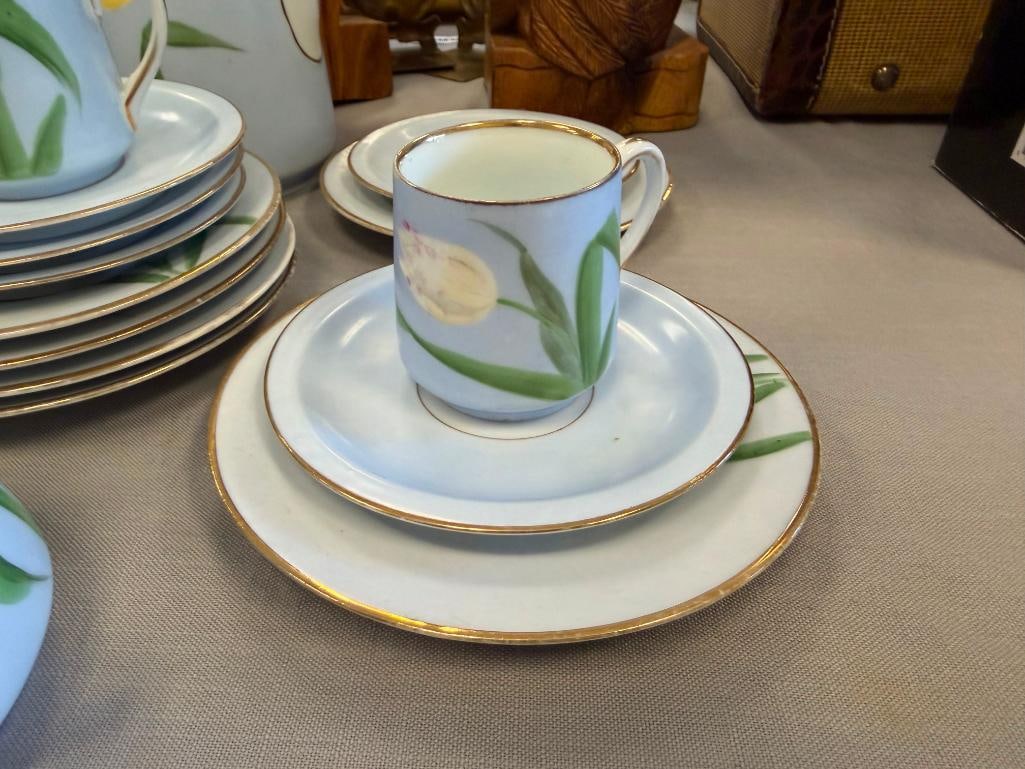 VINTAGE THOMAS BAVARIA GERMAN CHINA TEA SET FLORAL DESIGN WITH GILT ACCENTS - 9