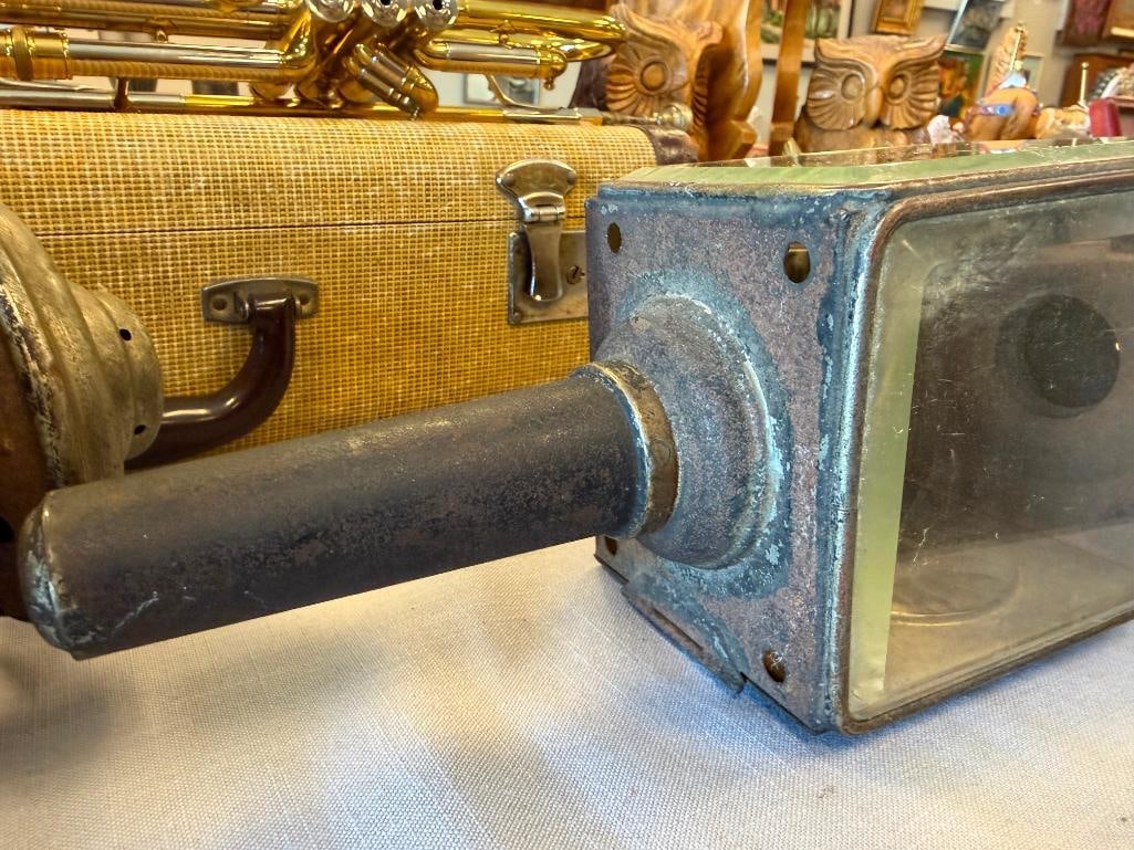 PAIR OF ANTIQUE CARRIAGE OR COACH LAMPS - 12
