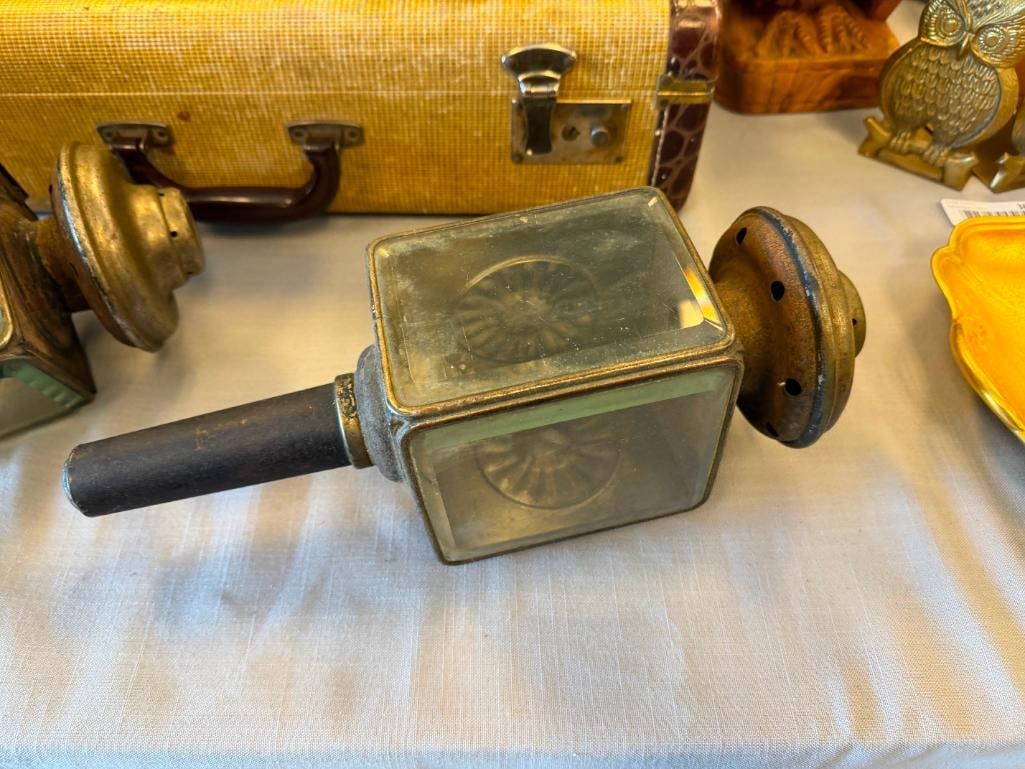 PAIR OF ANTIQUE CARRIAGE OR COACH LAMPS - 8
