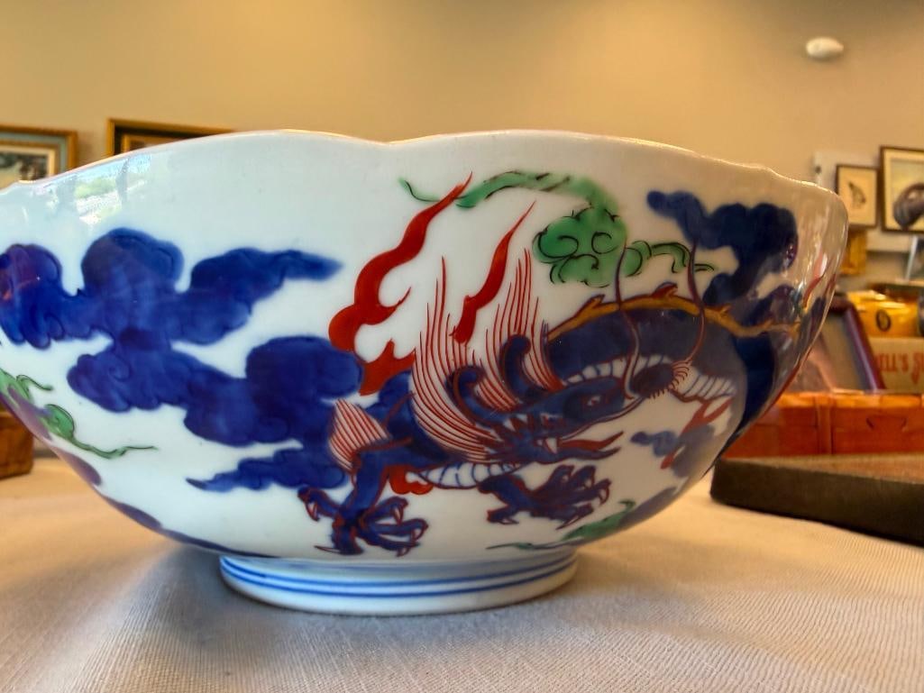 CHINESE PORCELAIN BLUE DRAGON AND PHOENIX WUCAI BOWL WITH GILT ACCENTS QING DYNASTY MARK - 7