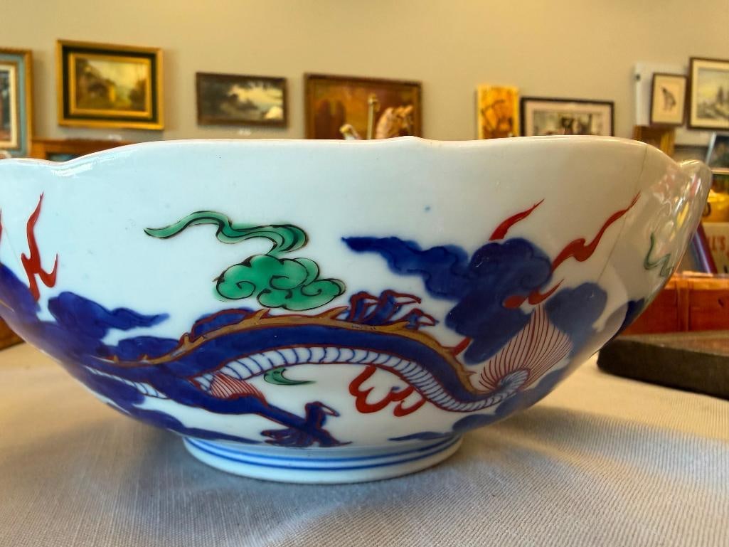 CHINESE PORCELAIN BLUE DRAGON AND PHOENIX WUCAI BOWL WITH GILT ACCENTS QING DYNASTY MARK - 8