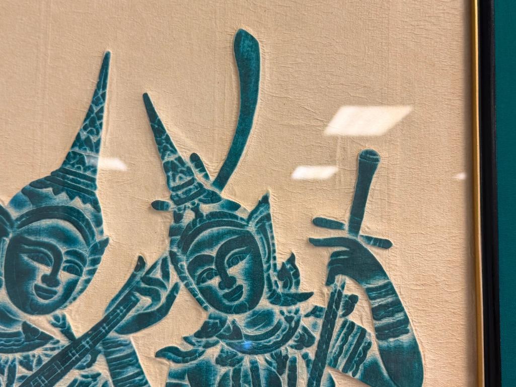 20TH CENTURY TIBETAN TEMPLE RUBBING OF BUDDHIST MYTHOLOGY FIGURES SEATED - 5