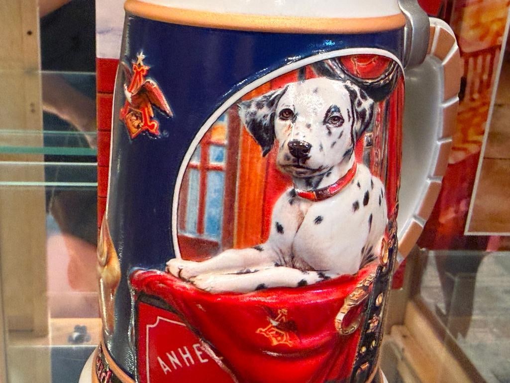 ANHEUSER-BUSCH / BUDWEISER RELIEF BEER STEINS THE CLYDESDALES AT HOME AND SEPERATED AT BIRTH - 3