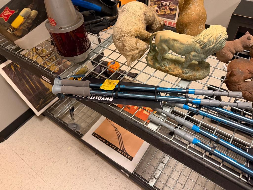 THREE SETS OF NEW WITH TAGS MOUNTAINSMITH RHYOLITE 6061 TELESCOPIC TREK POLES - 8