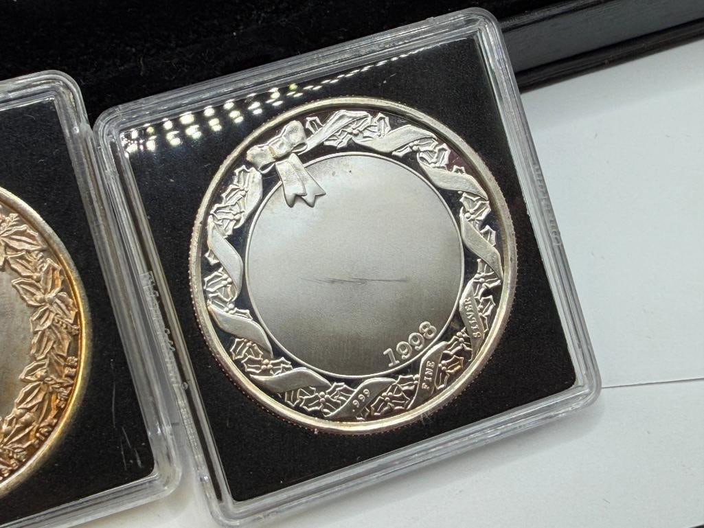 FIVE CHRISTMAS THEMED HOLIDAY SANTA CLAUS .999 FINE SILVER ENAMELED ROUNDS - 7