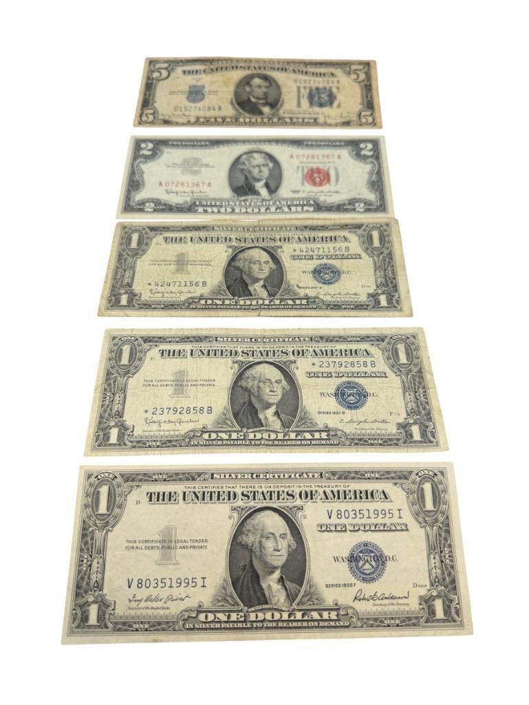 $10 FACE VALU EIN COLLECTIBLES U.S. CURRENCY INCLUDING TWO $1 SILVER CERTIFICATE STAR NOTES (1 of 17)
