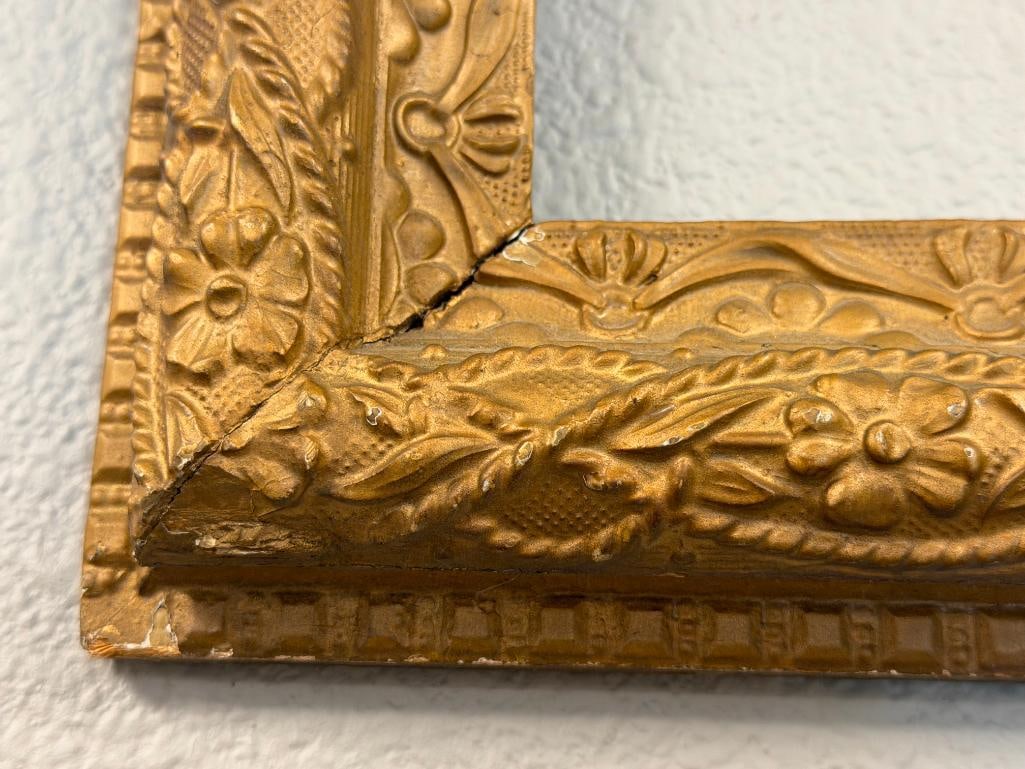 ANTIQUE GILT GESSO WOOD FRAME FLORAL DESIGN VICTORIAN ERA - 3