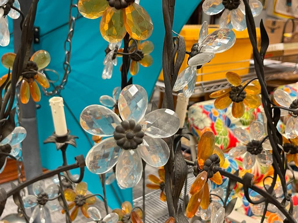VINTAGE MURANO GLASS DESIGNER CHANDLIER FEATURING ORANGE AND CLEAR FACETED GLASS DANGLES - 6