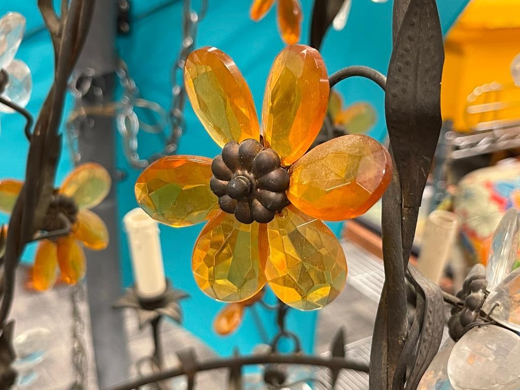 VINTAGE MURANO GLASS DESIGNER CHANDLIER FEATURING ORANGE AND CLEAR FACETED GLASS DANGLES - 7