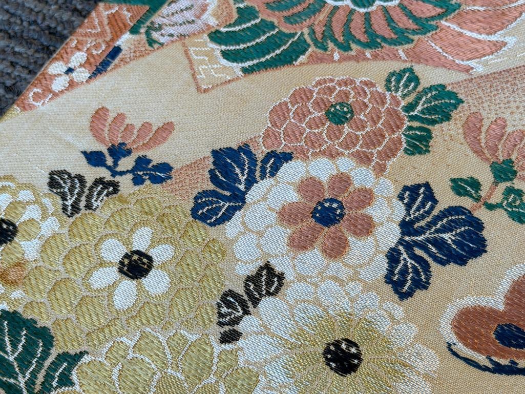 20TH CENTURY CHINESE SILK EMBROIDERED EXTRA LONG PANEL - 5