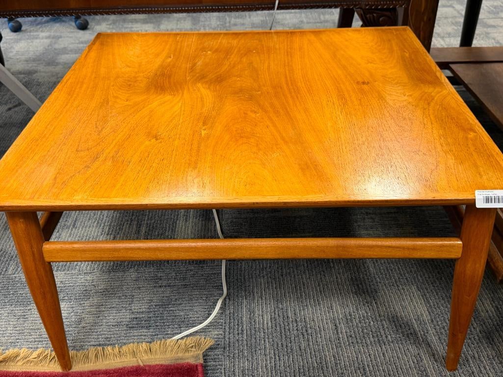 HERITAGE HENREDON MID-CENTURY DANISH MODREN STYE ENTABLE WITH TAPERED LEGS - 2
