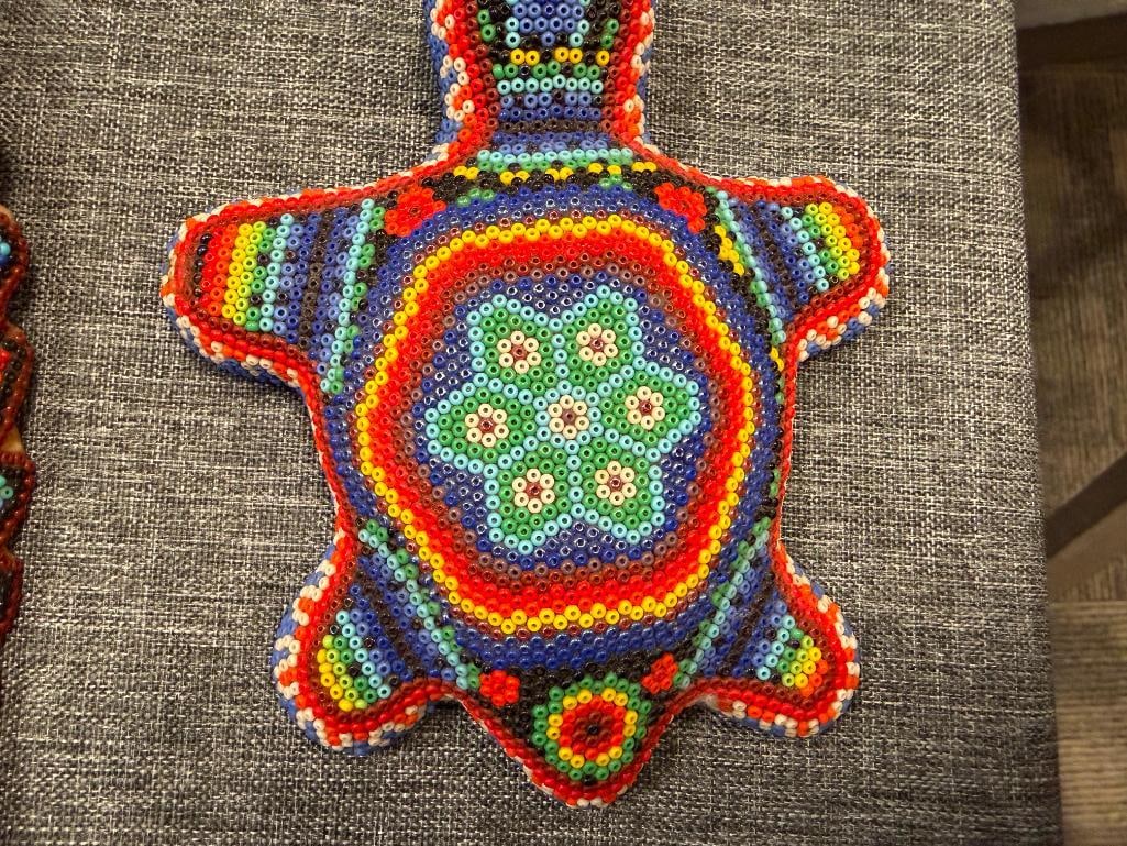 VINTAGE HAND BEADED HUICHOL MEXICAN FOLK ART MASK AND TURLTE VIBRANT GEOMETRIC DESIGN - 5