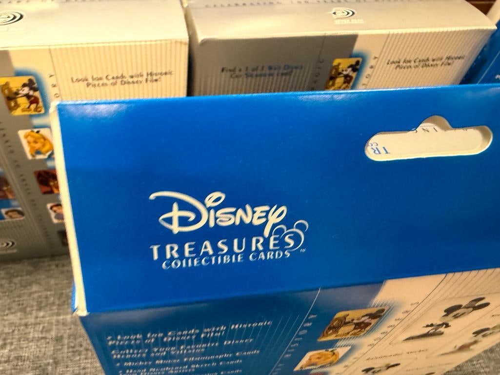 UPPERDECK DISNEY TREASURES COLLECTIBLE CARDS AND MINI BOBBERS - 16