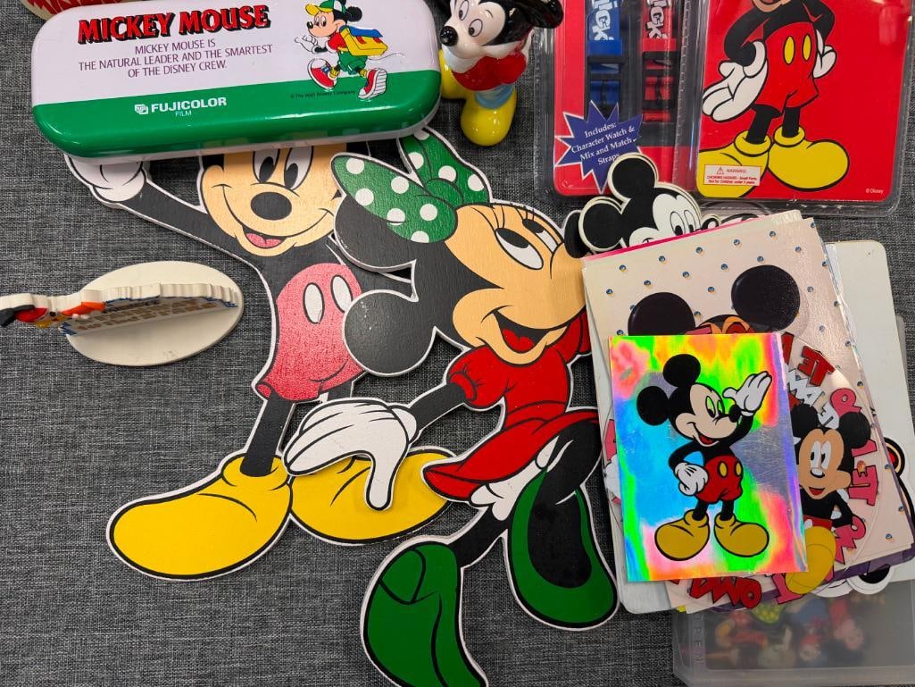 WALT DISNEY MICKEY AND MINNIE COLLECTIBLES - 4
