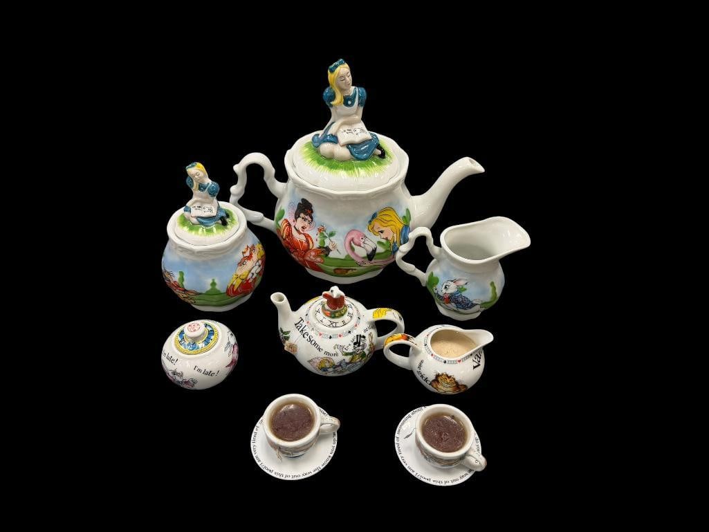 PAUL CARDEW DESIGN ALICE IN WONDERLAND WHIMSICAL TEA SET AND MINIATURE TEA SEAT (1 of 20)