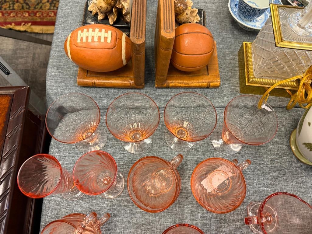 21 PIECES OF PINK DEPRESSION GLASS INCLUDING ARCOROC FRANCE CUPS - 10