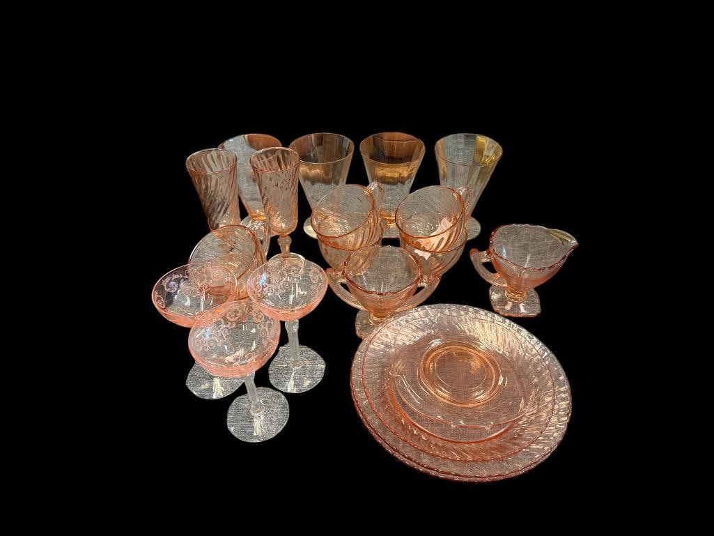 21 PIECES OF PINK DEPRESSION GLASS INCLUDING ARCOROC FRANCE CUPS (1 of 15)