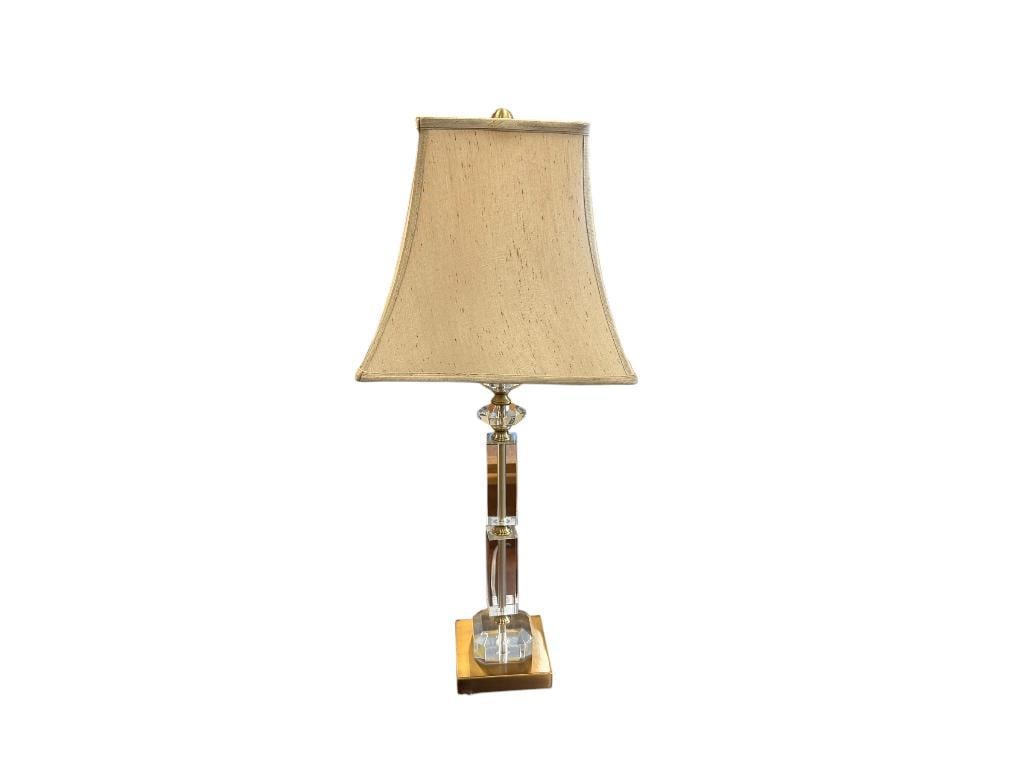 HOLLYWOOD REGENCY STYLE CRYSTAL COLUMN TABLE LAMP FEATURING GEOMETRIC SHAPED CRYSTAL DESIGN (1 of 12)