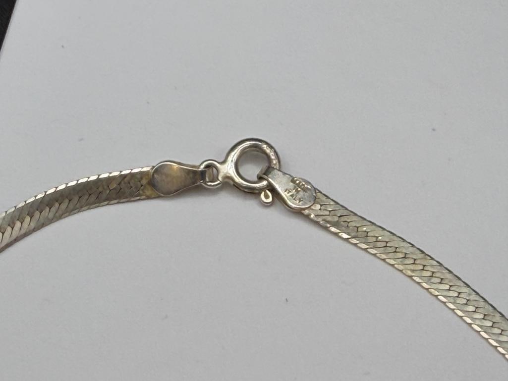 VINTAGE ITALIAN MADE STERLING SILVER HERRINGBONE NECKLACE - 4