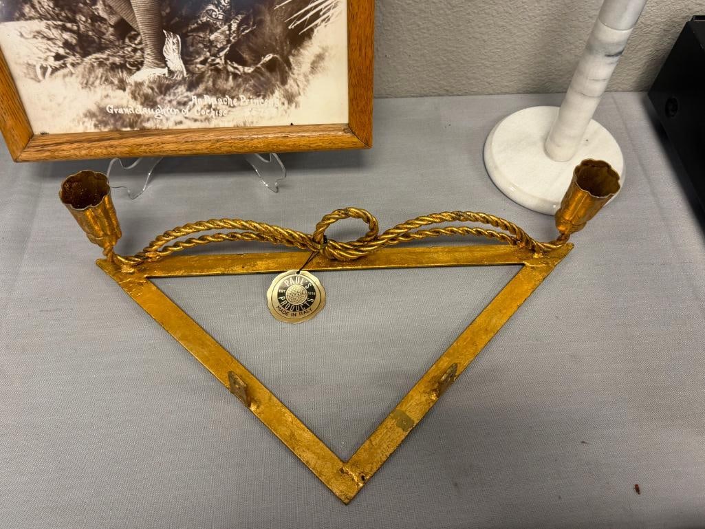 PAUL'S PRODUCTS GILT DECORATED METAL CORNER SHELF WITH TASSEL DESIGN - 7