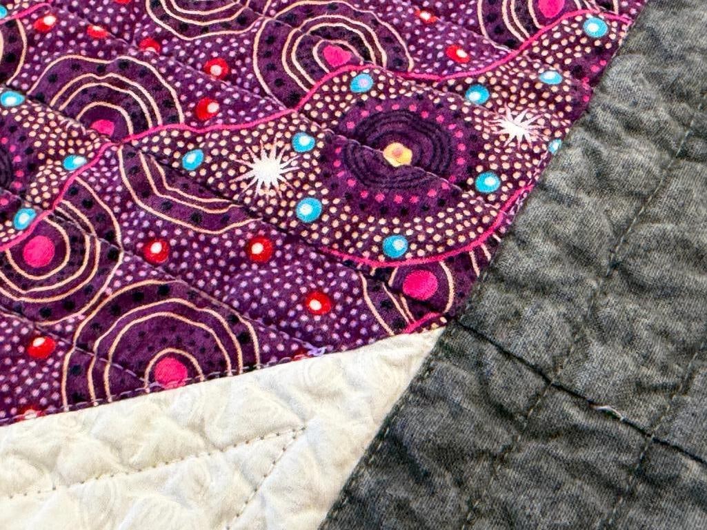 HANDMADE GEOMETRIC DESIGN QUILT - 4