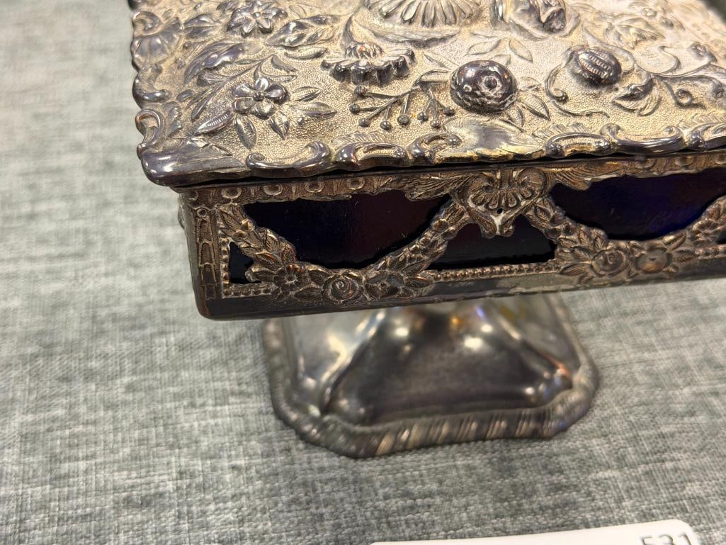 ORNATE SILVER FINISH METAL FLORAL DECORATED TRINKET BOX WITH COBALT BLUE GLASS LINER MADE IN JAPAN - 3