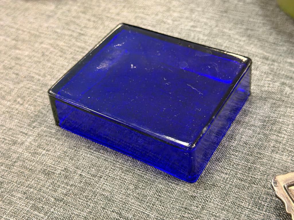 ORNATE SILVER FINISH METAL FLORAL DECORATED TRINKET BOX WITH COBALT BLUE GLASS LINER MADE IN JAPAN - 8