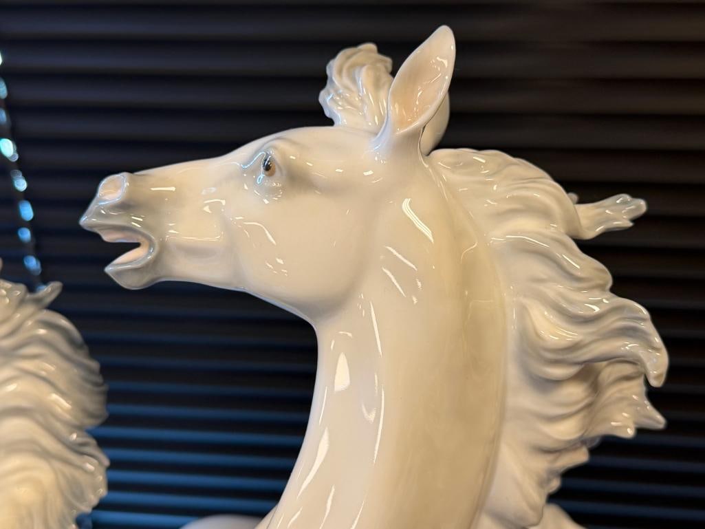LARGE LLADRO PORCELAIN STATUE FREE AS THE WIND NO. 01860 LIMITED EDITION JOSE LUIS ALVAREZ SCULPTOR - 3