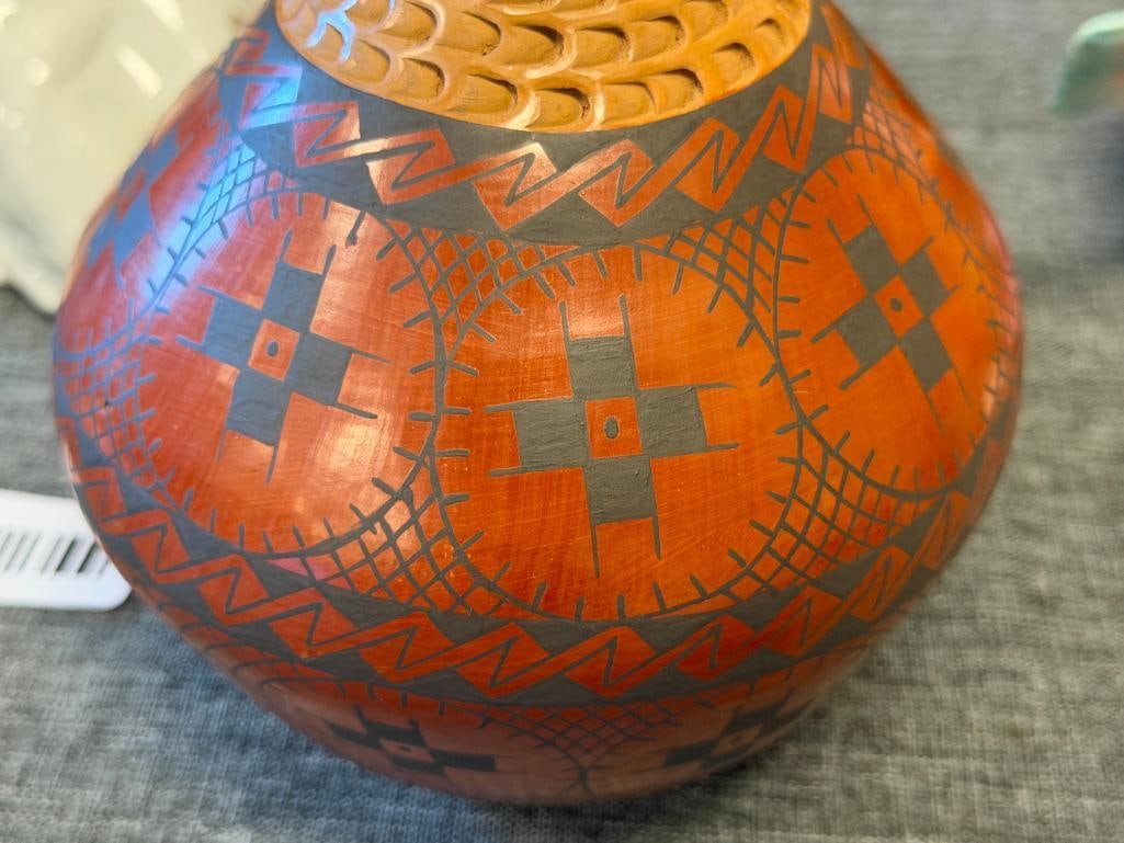 MATA ORTIZ POTTERY SILVEIRA POTTERY POLYCHROME POTTERY VASE / POT WITH GEOMETRIC DESIGN - 3