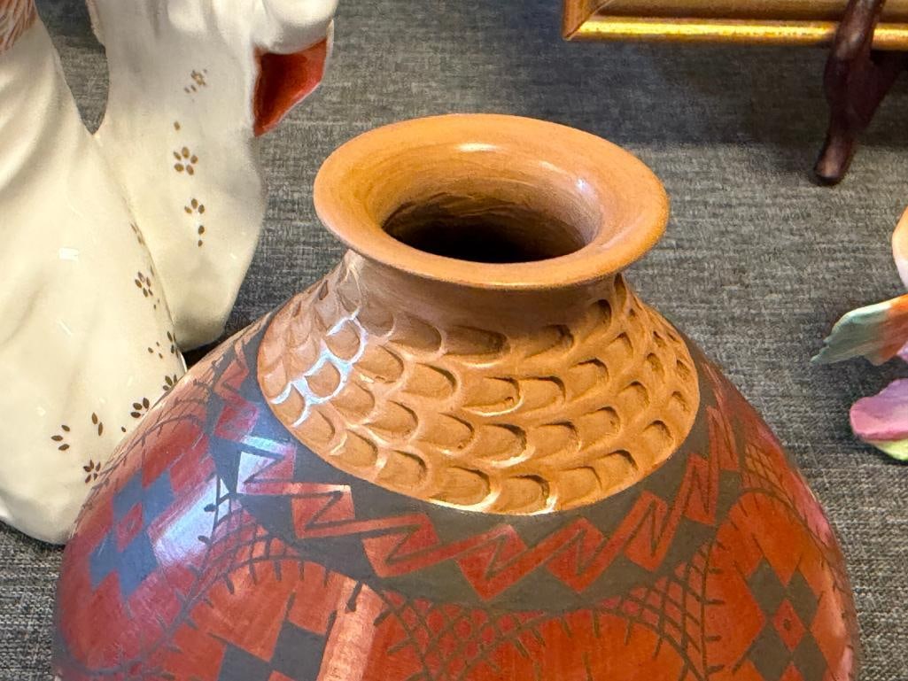 MATA ORTIZ POTTERY SILVEIRA POTTERY POLYCHROME POTTERY VASE / POT WITH GEOMETRIC DESIGN - 4