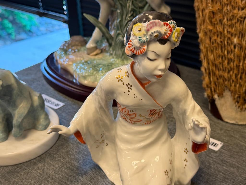 1950'S ROSENTHAL JOY KIM HAND PAINTED GEISHA PORCELAIN FIGURINE DESIGNED BY LORE FRIEDRICH GRONAU - 2