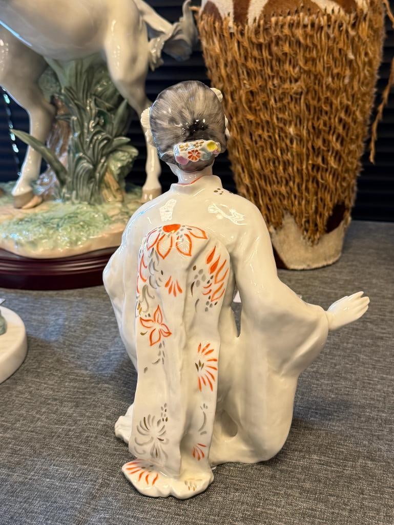 1950'S ROSENTHAL JOY KIM HAND PAINTED GEISHA PORCELAIN FIGURINE DESIGNED BY LORE FRIEDRICH GRONAU - 6