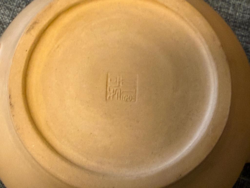 20TH CENTURY YIXING ZISHA CLAY TEAPOT WITH CALLIGRAPHY AND FLORAL DESIGN - 7