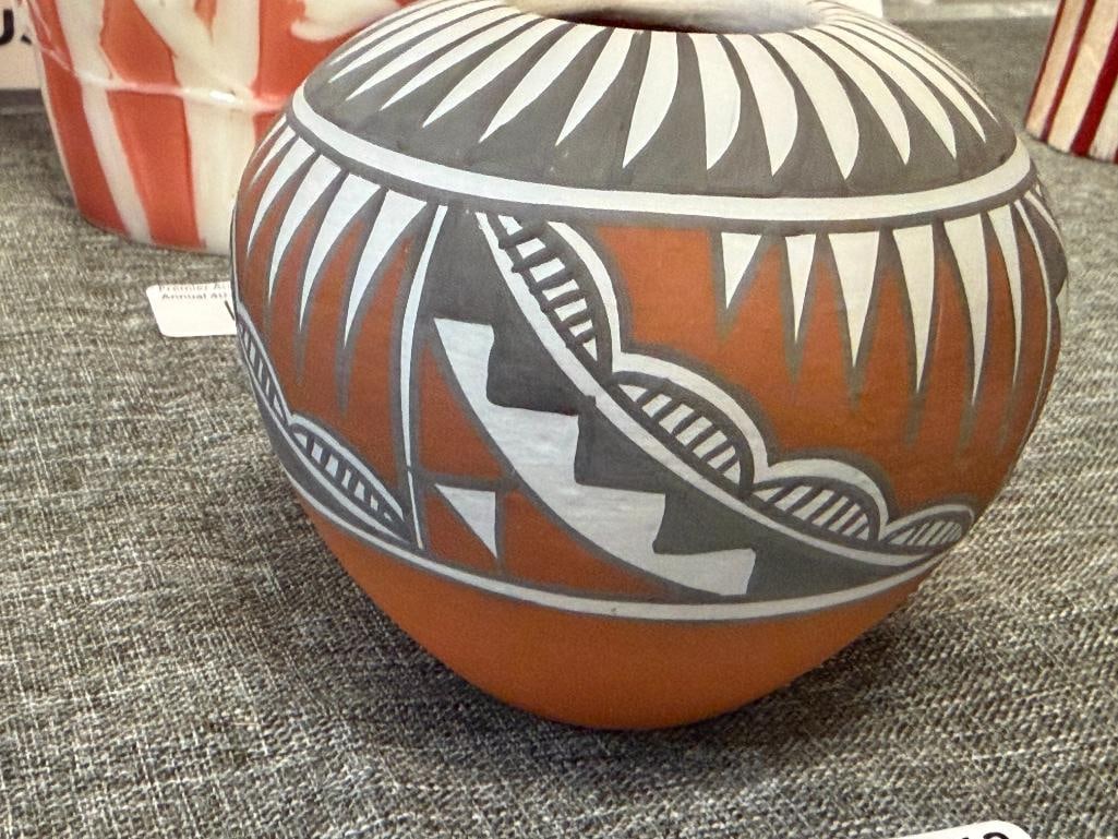 MARY SMALL JEMEZ PUEBLO POTTERY ARTIST HAND CRAFTED CLAY POT WITH FEATHER AND GEOMETRIC DESIGN - 2