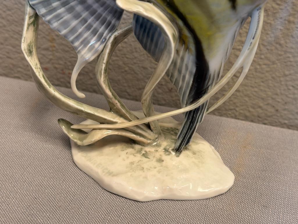 20TH CENTURY ROSENTHAL NETTER SCALARE ANGEL FISH PORCELAIN FIGURINE DESIGNED BY FRITZ HEIDENREICH - 4