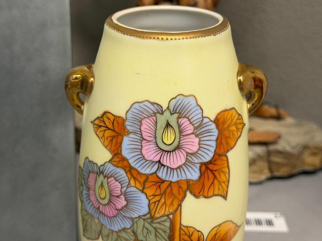 ROYAL CHINA NIPPON ART NOUVEAU CHINA VASE DECORATED WITH FLORAL DESIGN AND GILT ACCENTS - 2