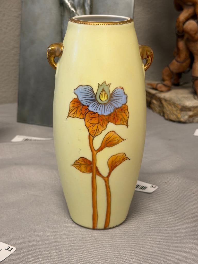 ROYAL CHINA NIPPON ART NOUVEAU CHINA VASE DECORATED WITH FLORAL DESIGN AND GILT ACCENTS - 5