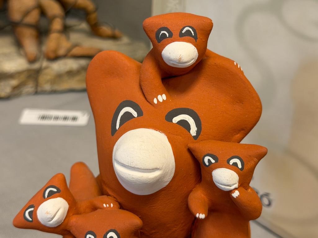 JUDY TOYA JEMEZ WATER CLAN ARTIST POTTERY CLAY FIGURE FOX AND PUPS STORY TELLER - 2
