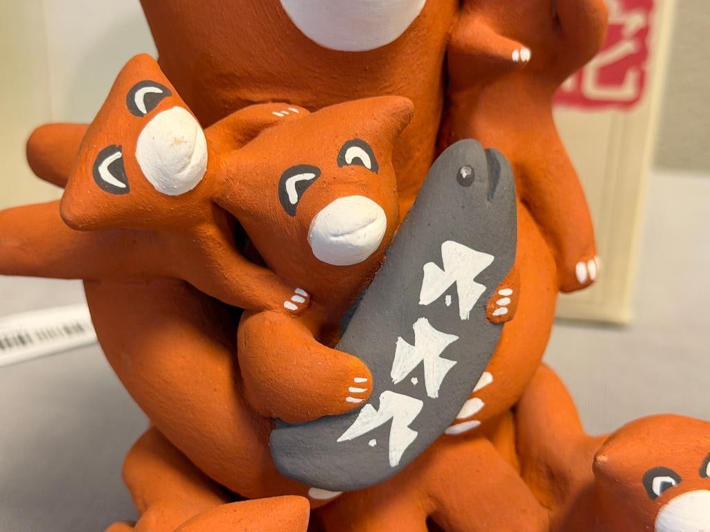 JUDY TOYA JEMEZ WATER CLAN ARTIST POTTERY CLAY FIGURE FOX AND PUPS STORY TELLER - 4